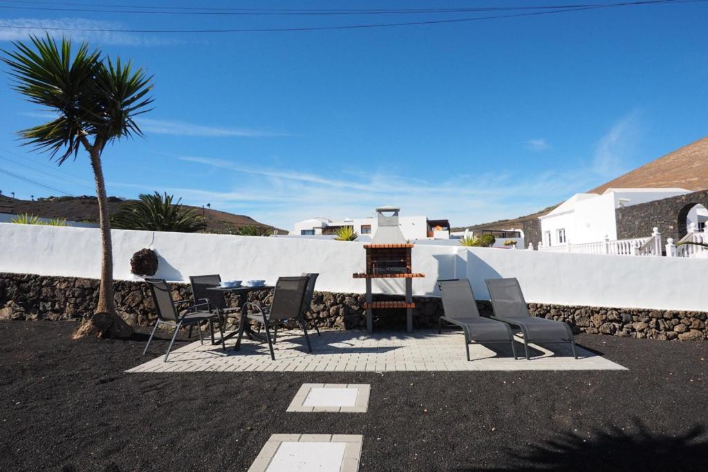 Private Apartment With Mountain And Sea Views, La Asomada, Lanzarote Tías Εξωτερικό φωτογραφία
